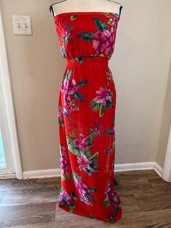 Stacatto Dresses & Skirts - Staccato strapless maxi dress red tropical floral Hawaiian SZ LG
